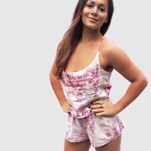 MoeKoe clothing 2 piece!